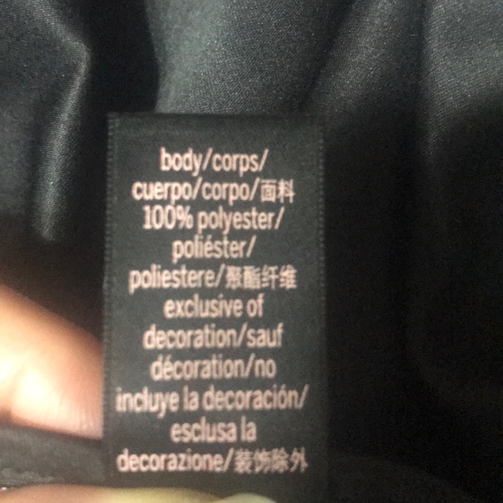 Victoria Secret Short Sleeve Robe - Picture 4 of 4